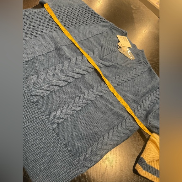 NWT J. ING color block cable knit chunky v neck oversized sweater S/M - Picture 6 of 6